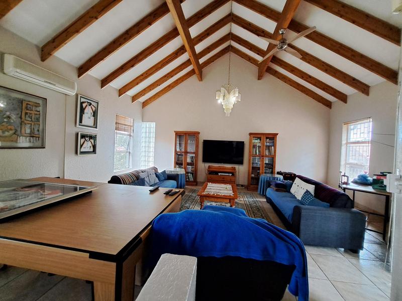 6 Bedroom Property for Sale in Eldoraigne Gauteng