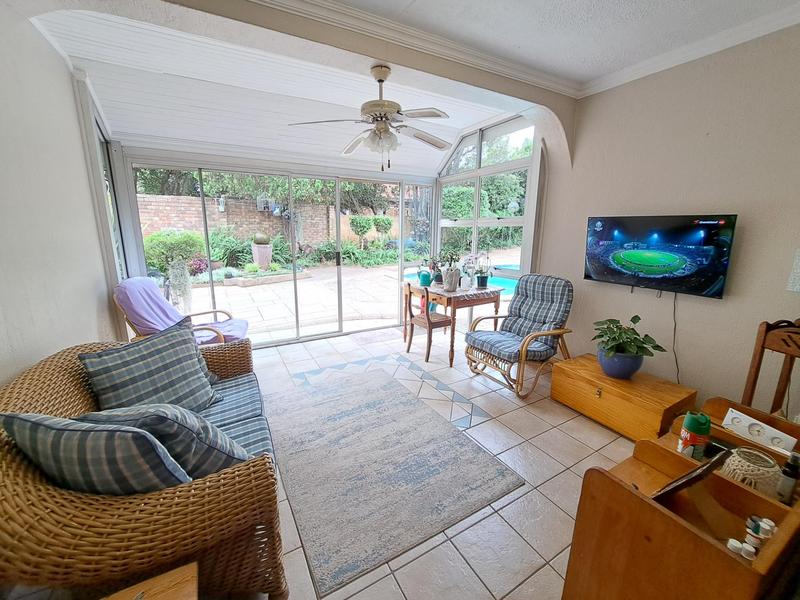 6 Bedroom Property for Sale in Eldoraigne Gauteng