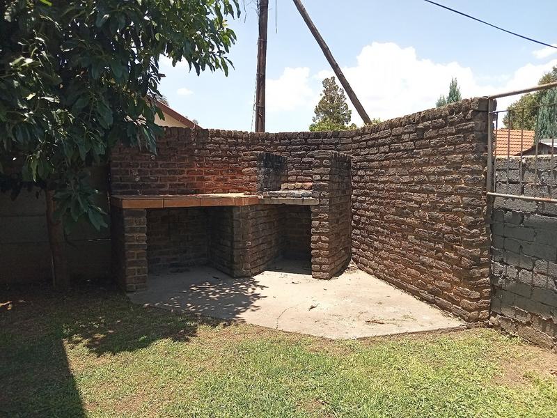 4 Bedroom Property for Sale in Greenhills Gauteng