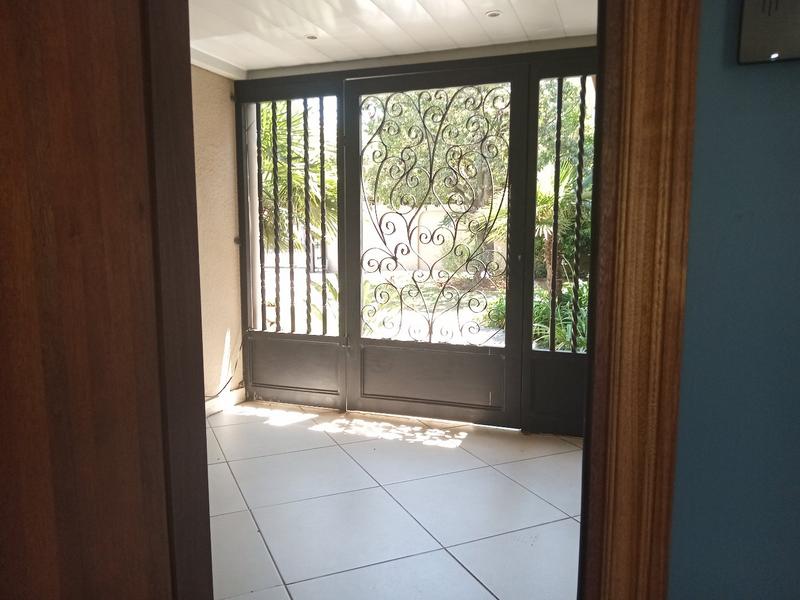 4 Bedroom Property for Sale in Helikonpark Gauteng