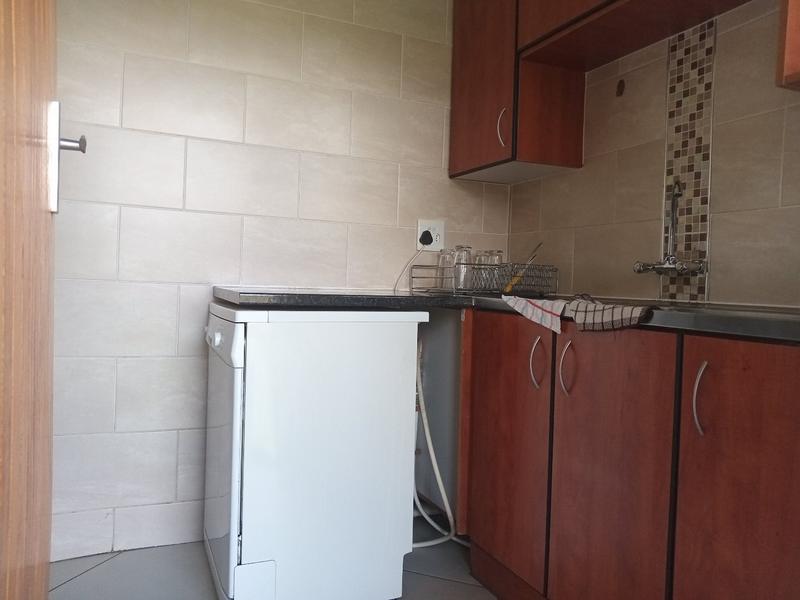 4 Bedroom Property for Sale in Helikonpark Gauteng