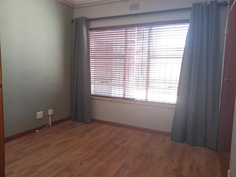 4 Bedroom Property for Sale in Helikonpark Gauteng
