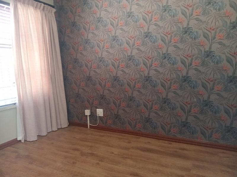 4 Bedroom Property for Sale in Helikonpark Gauteng