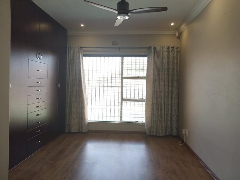 4 Bedroom Property for Sale in Helikonpark Gauteng