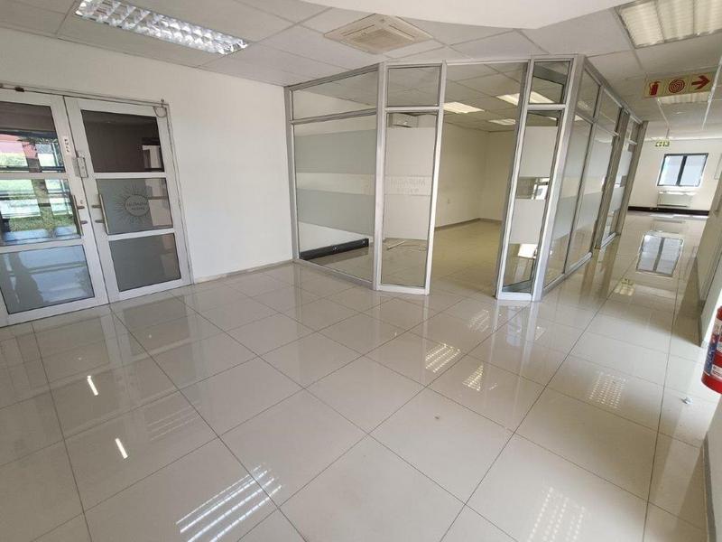 To Let commercial Property for Rent in Strubensvallei Gauteng