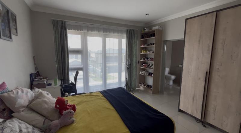 5 Bedroom Property for Sale in Six Fountains Residential Estate Gauteng