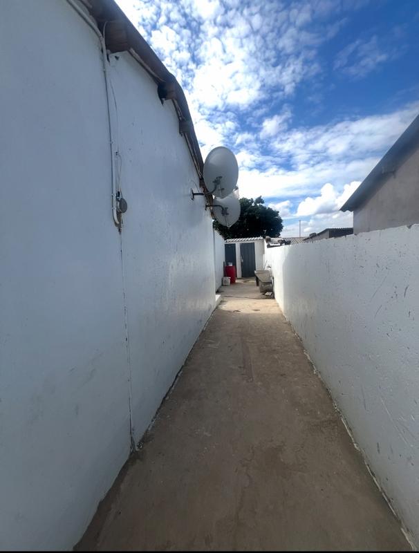 9 Bedroom Property for Sale in Tembisa Central Gauteng