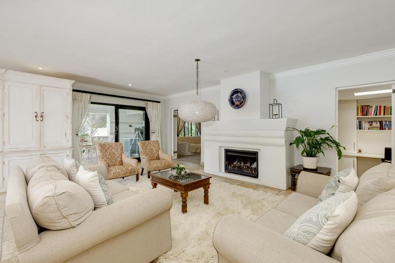 3 Bedroom Property for Sale in Fourways Gardens Gauteng