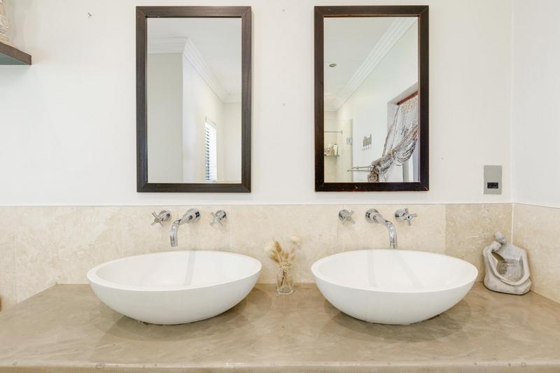 3 Bedroom Property for Sale in Fourways Gardens Gauteng