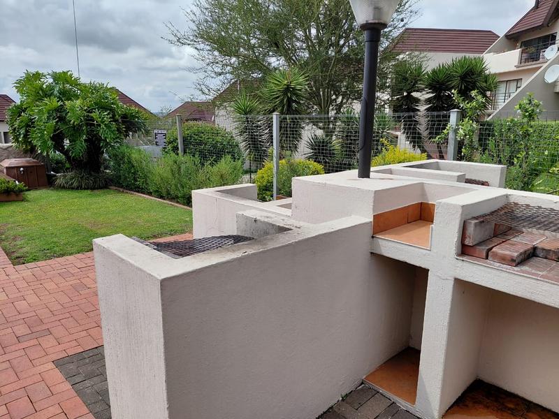 2 Bedroom Property for Sale in Northcliff Gauteng