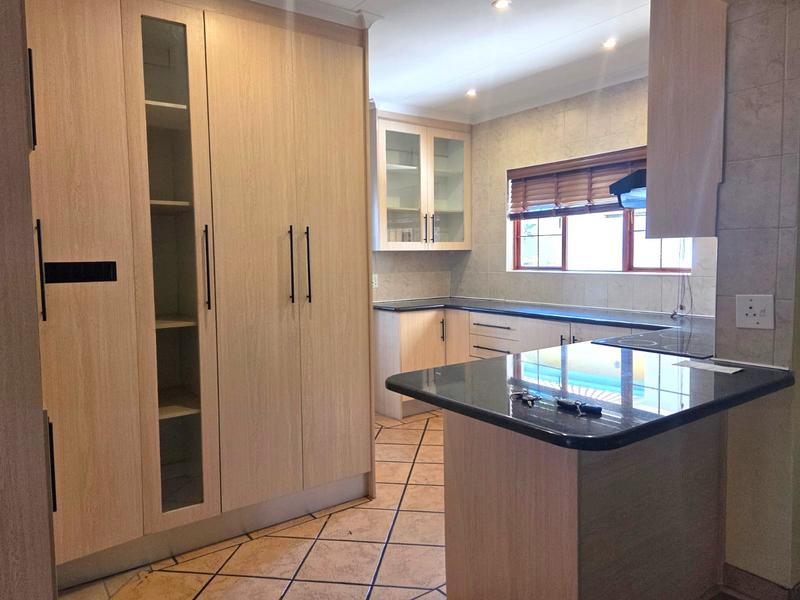 3 Bedroom Property for Sale in Faerie Glen Gauteng