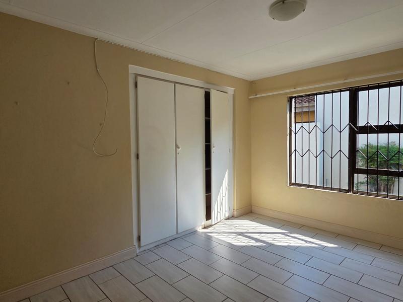 3 Bedroom Property for Sale in Faerie Glen Gauteng