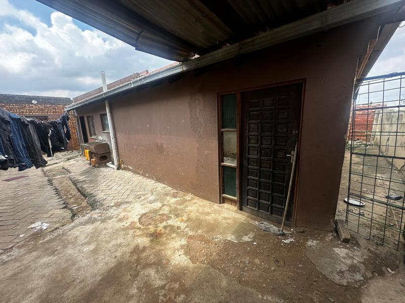 2 Bedroom Property for Sale in Tembisa Gauteng