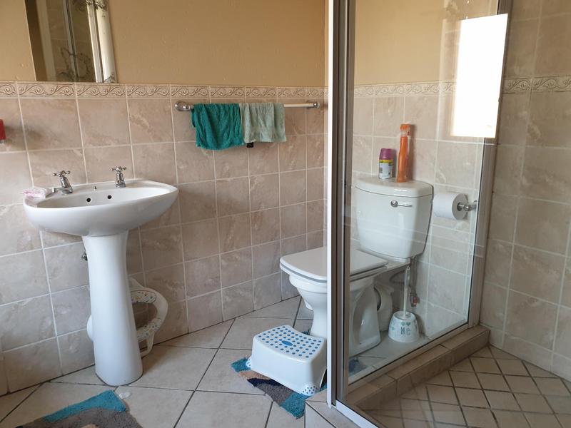 3 Bedroom Property for Sale in Noordwyk Gauteng