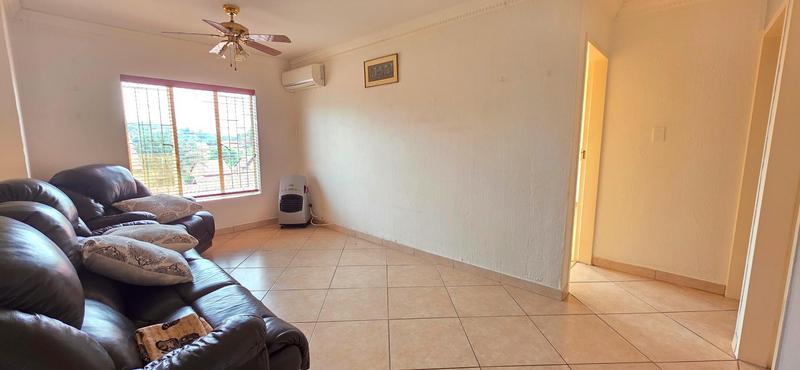 2 Bedroom Property for Sale in Helderkruin Gauteng