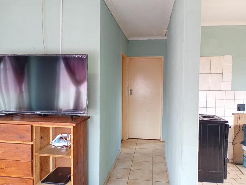 2 Bedroom Property for Sale in Toekomsrus Gauteng