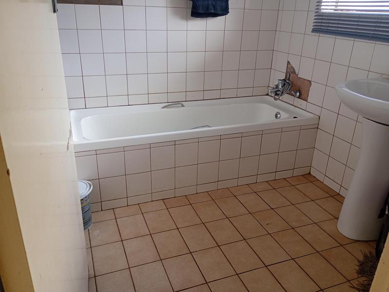 2 Bedroom Property for Sale in Toekomsrus Gauteng