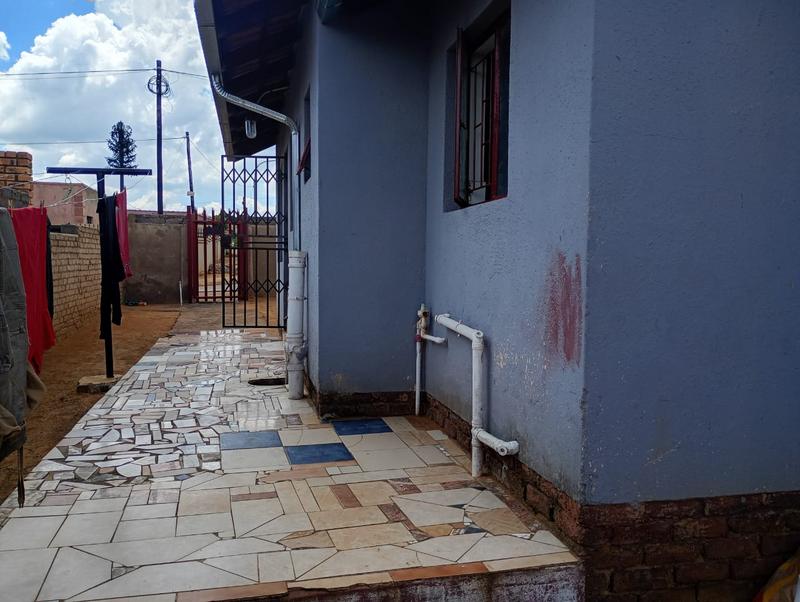 2 Bedroom Property for Sale in Toekomsrus Gauteng