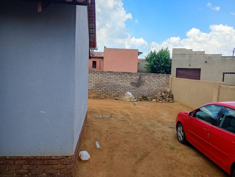 2 Bedroom Property for Sale in Toekomsrus Gauteng