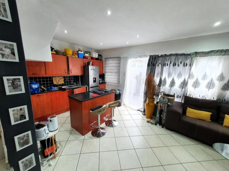 2 Bedroom Property for Sale in Pretoria North Gauteng