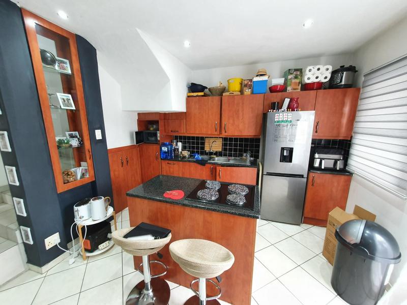 2 Bedroom Property for Sale in Pretoria North Gauteng