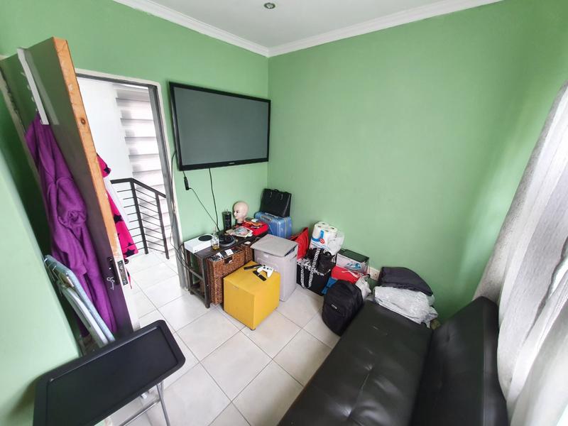 2 Bedroom Property for Sale in Pretoria North Gauteng