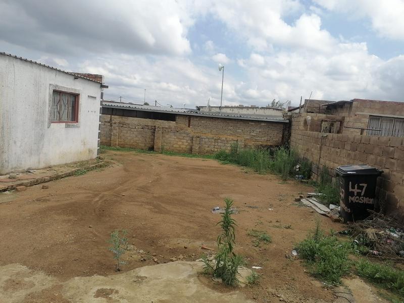 2 Bedroom Property for Sale in Lotus Gardens Gauteng