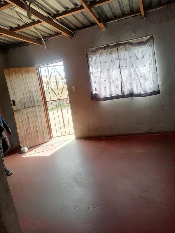 2 Bedroom Property for Sale in Lotus Gardens Gauteng