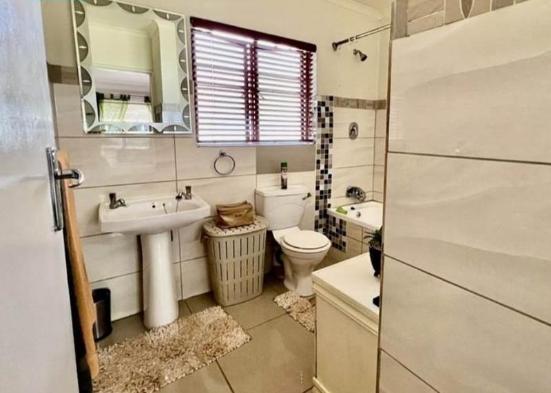 3 Bedroom Property for Sale in North Riding Gauteng