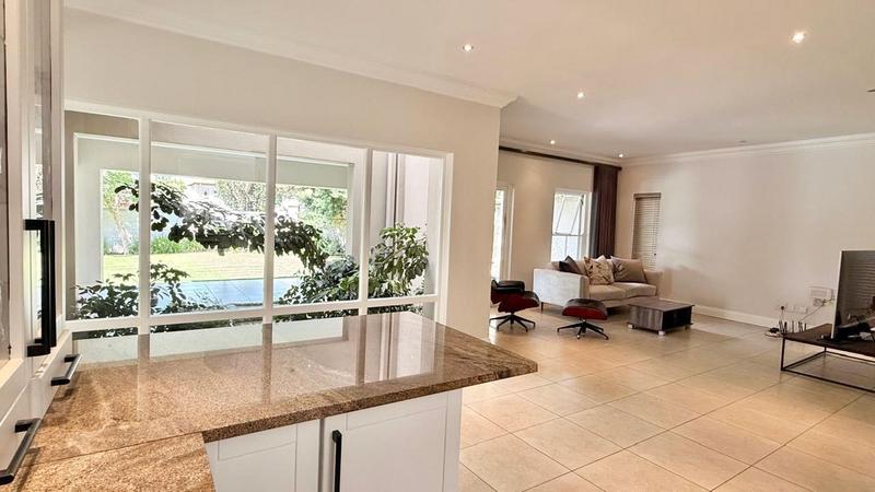 To Let 4 Bedroom Property for Rent in Bryanston Gauteng