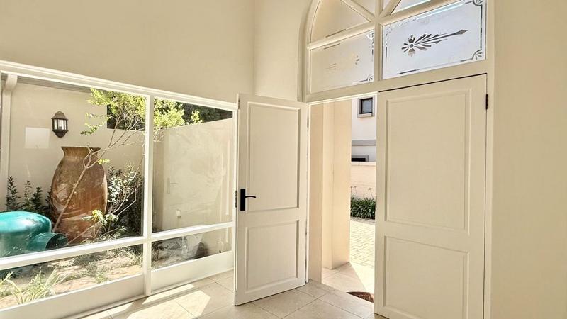 To Let 4 Bedroom Property for Rent in Bryanston Gauteng