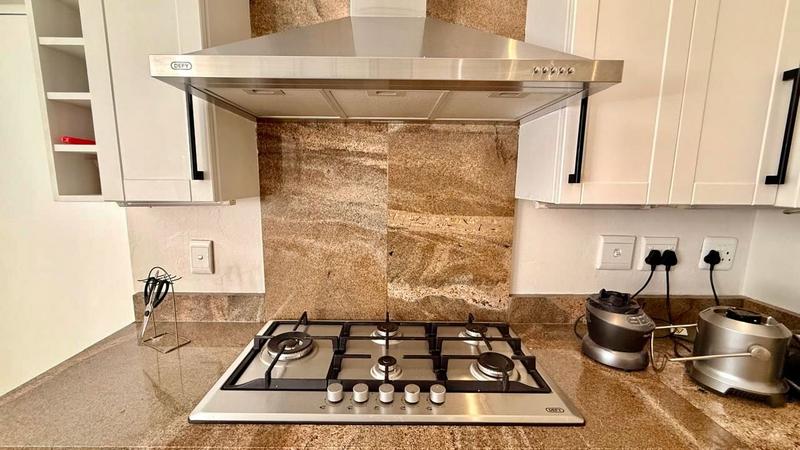 To Let 4 Bedroom Property for Rent in Bryanston Gauteng