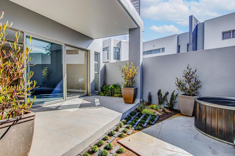 3 Bedroom Property for Sale in Bryanston Gauteng