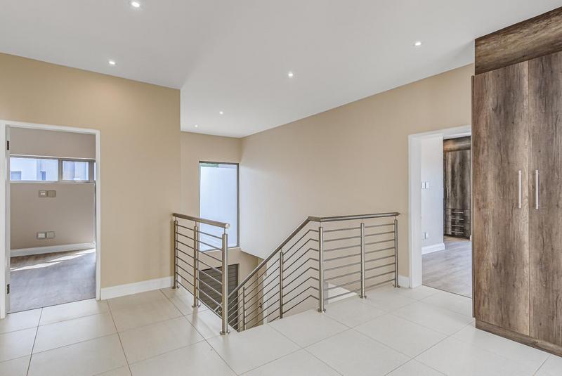 3 Bedroom Property for Sale in Bryanston Gauteng