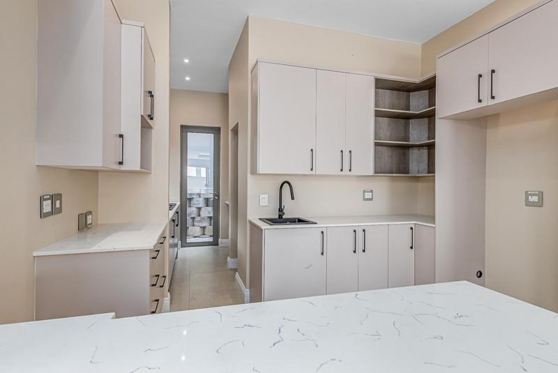 3 Bedroom Property for Sale in Bryanston Gauteng