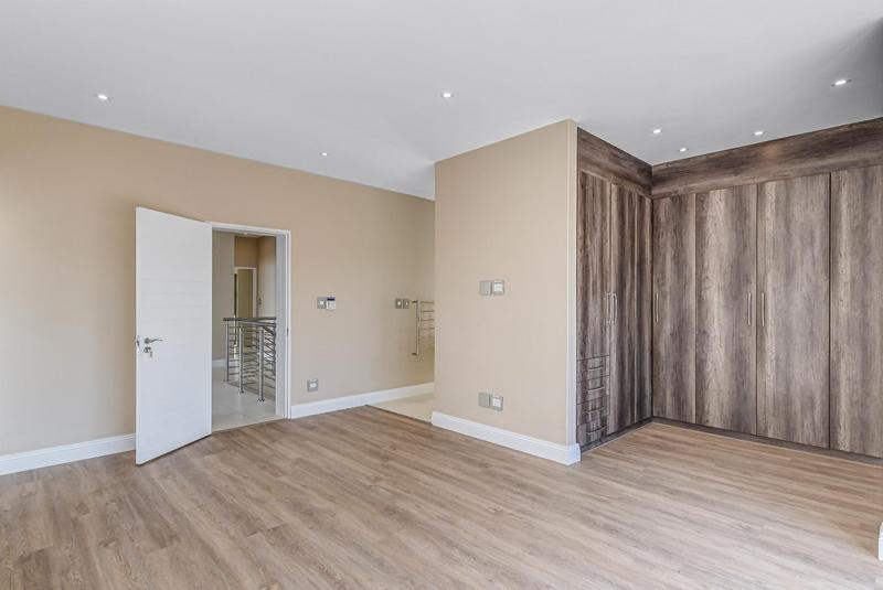 3 Bedroom Property for Sale in Bryanston Gauteng