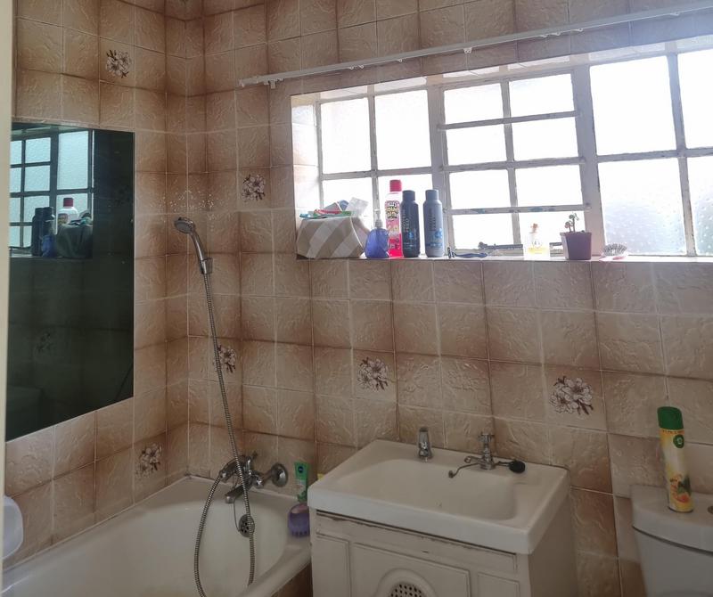 To Let 4 Bedroom Property for Rent in Homestead Gauteng