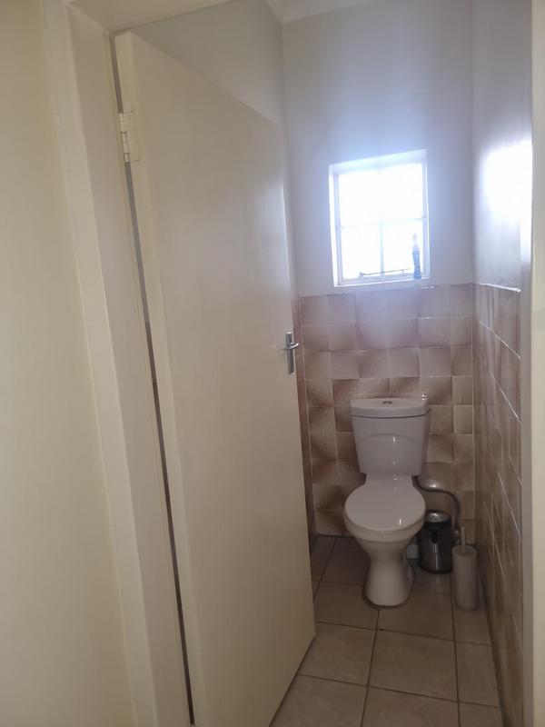 To Let 4 Bedroom Property for Rent in Homestead Gauteng