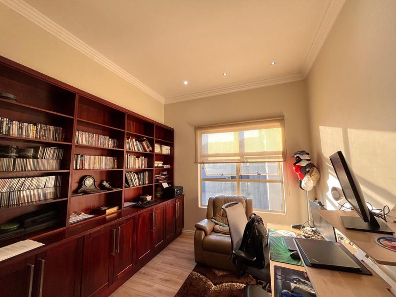 4 Bedroom Property for Sale in Blue Valley Golf Estate Gauteng