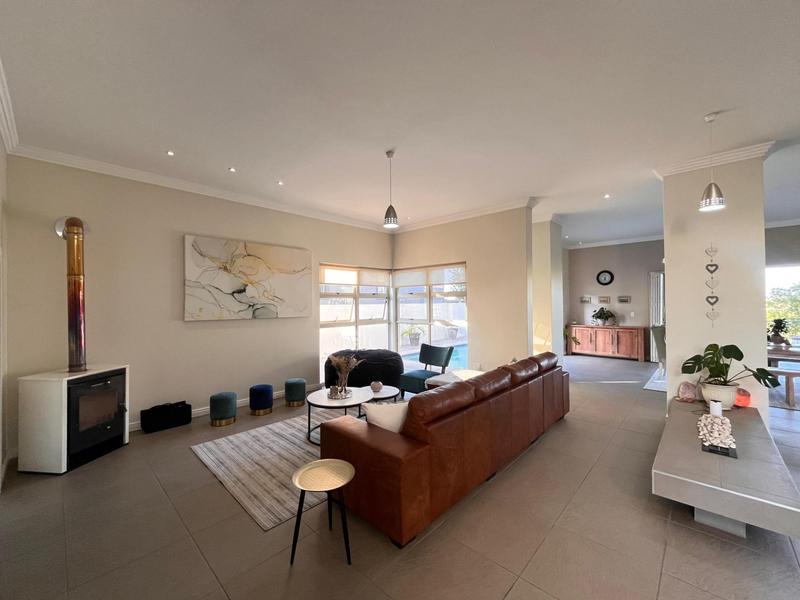 4 Bedroom Property for Sale in Blue Valley Golf Estate Gauteng