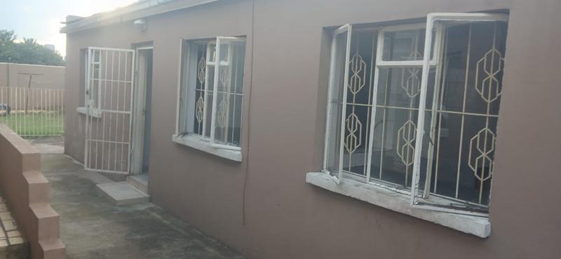 To Let 1 Bedroom Property for Rent in Kensington Gauteng