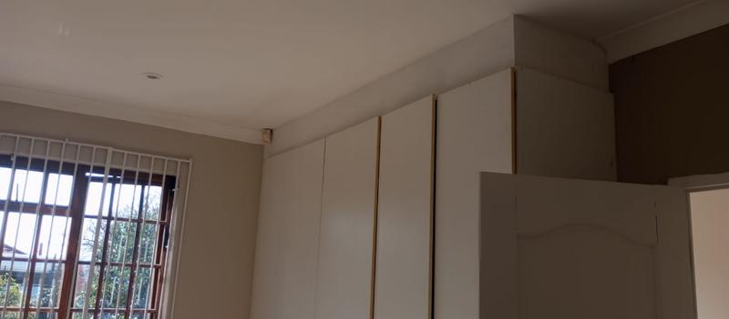 To Let 1 Bedroom Property for Rent in Kensington Gauteng