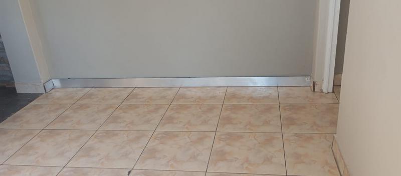 To Let 1 Bedroom Property for Rent in Kensington Gauteng