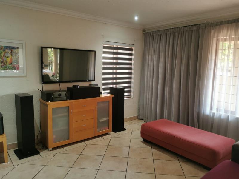 To Let 4 Bedroom Property for Rent in Newlands Gauteng