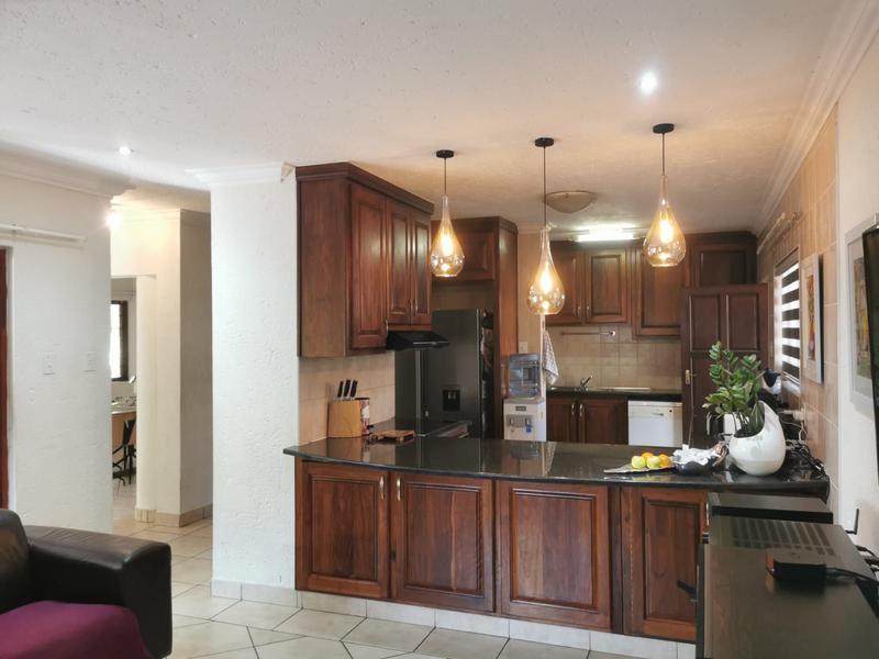 To Let 4 Bedroom Property for Rent in Newlands Gauteng