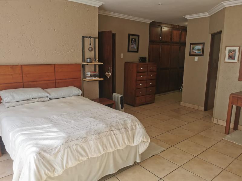 To Let 4 Bedroom Property for Rent in Newlands Gauteng