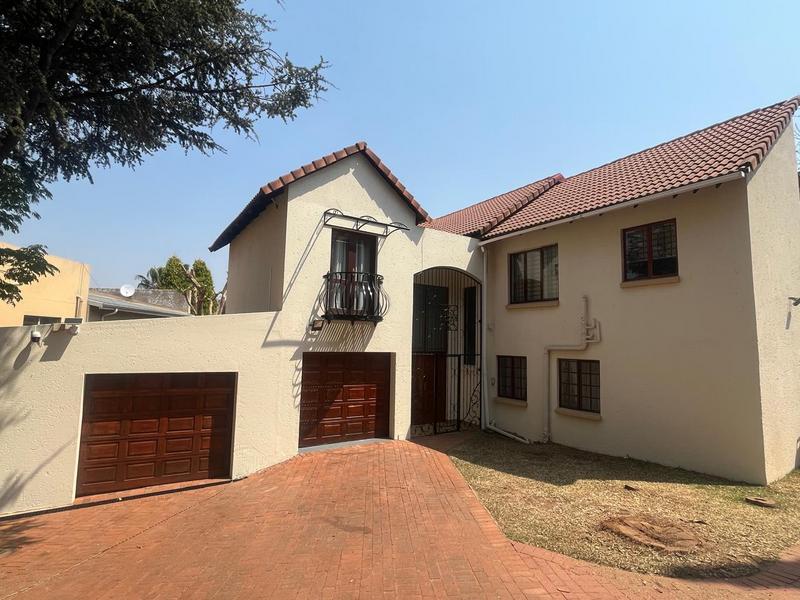 To Let 4 Bedroom Property for Rent in Sterrewag Gauteng