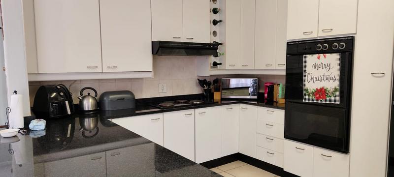 To Let 3 Bedroom Property for Rent in Brentwood Gauteng