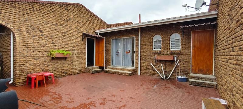 To Let 3 Bedroom Property for Rent in Brentwood Gauteng