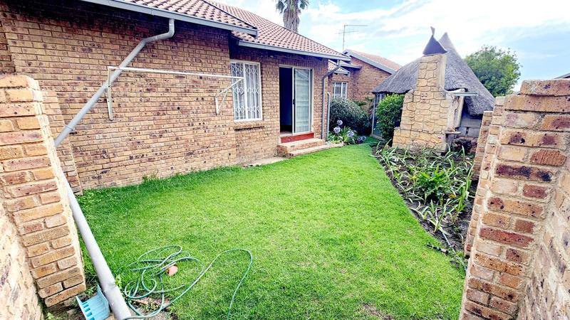 To Let 3 Bedroom Property for Rent in Norkem Park Gauteng